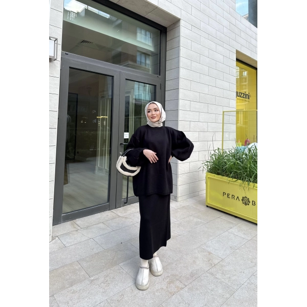 Nes Balon Kol Etekli Triko Takım - Siyah