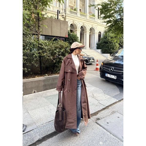 Nesren Arka Kısmı Düğmeli Trenç - Kahve