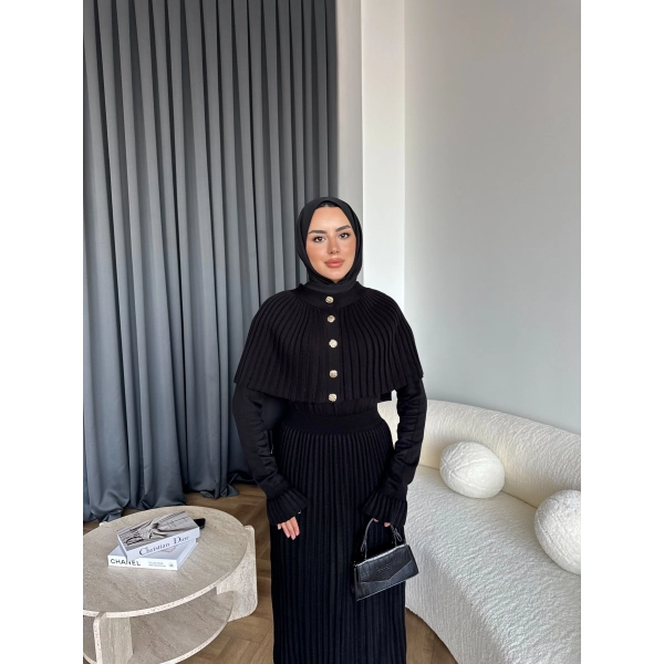 Piliseli Triko Elbise - Siyah