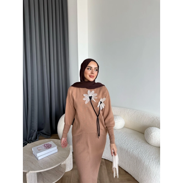 Pls-Çiçek Detay Jile Elbise - Camel