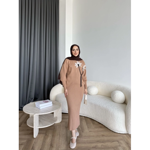 Pls-Çiçek Detay Jile Elbise - Camel