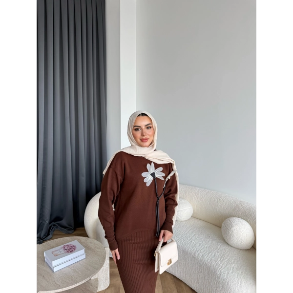 Pls-Çiçek Detay Jile Elbise - Kahve