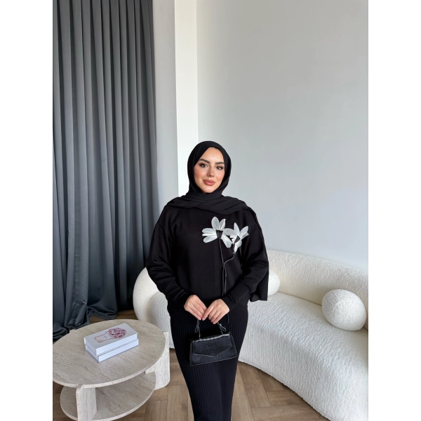 Pls-Çiçek Detay Jile Elbise - Siyah