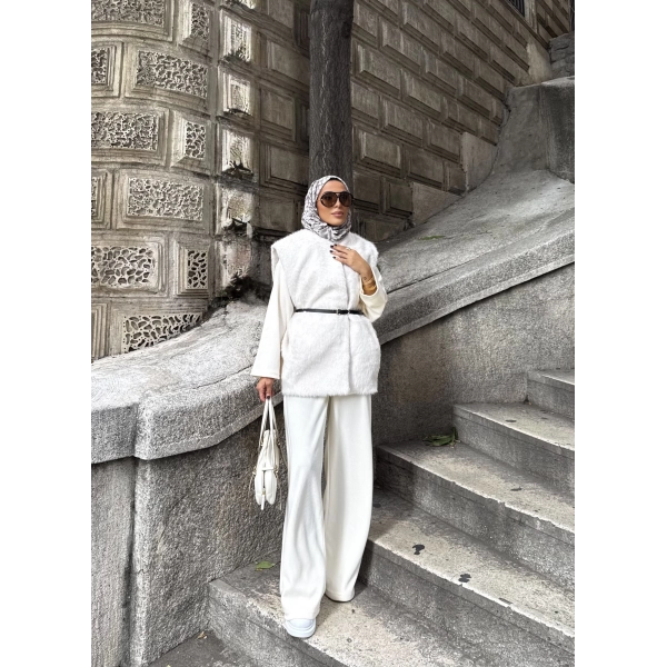 Roza Tüylü Yelek - Bej