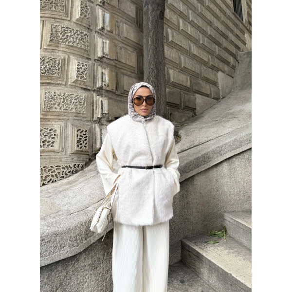 Roza Tüylü Yelek - Bej