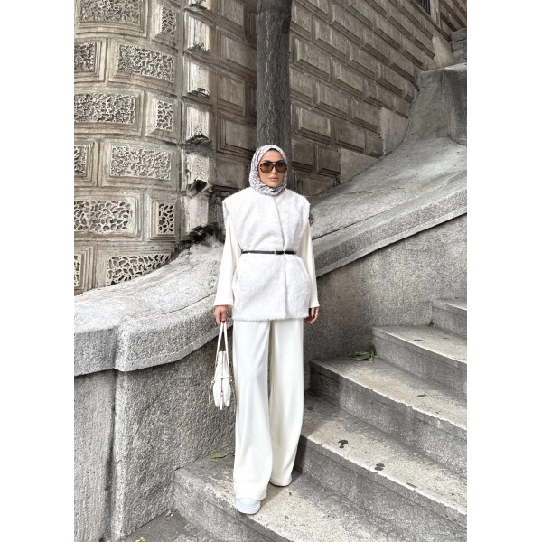 Roza Tüylü Yelek - Bej