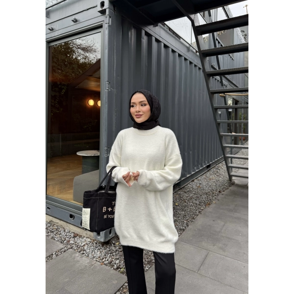 Sakallı Triko Tunik Kazak - Beyaz