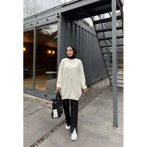 Sakallı Triko Tunik Kazak - Beyaz