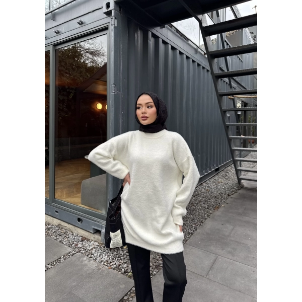 Sakallı Triko Tunik Kazak - Beyaz