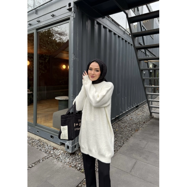 Sakallı Triko Tunik Kazak - Beyaz