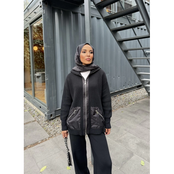 Selita Ön Fermuarlı Triko Takım - Siyah