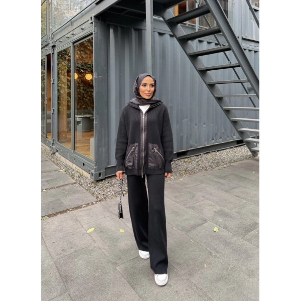 Selita Ön Fermuarlı Triko Takım - Siyah