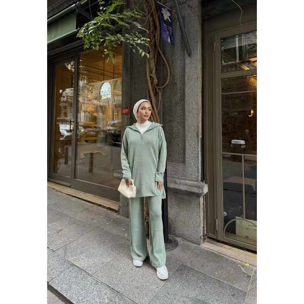 Sina Fermuarlı Takım - Çağla