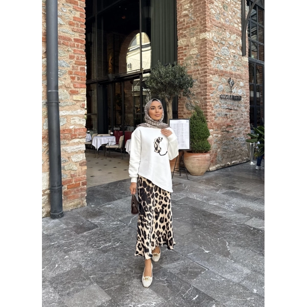 Şinda Leopar Detaylı Takım - Beyaz