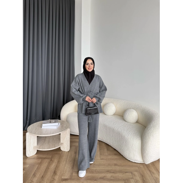 Sursula Ön Bağlamalı Triko Takım - Gri