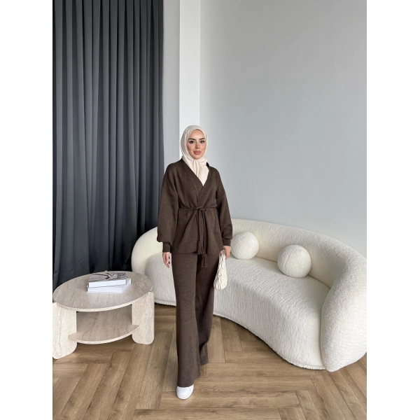 Sursula Ön Bağlamalı Triko Takım - Kahve