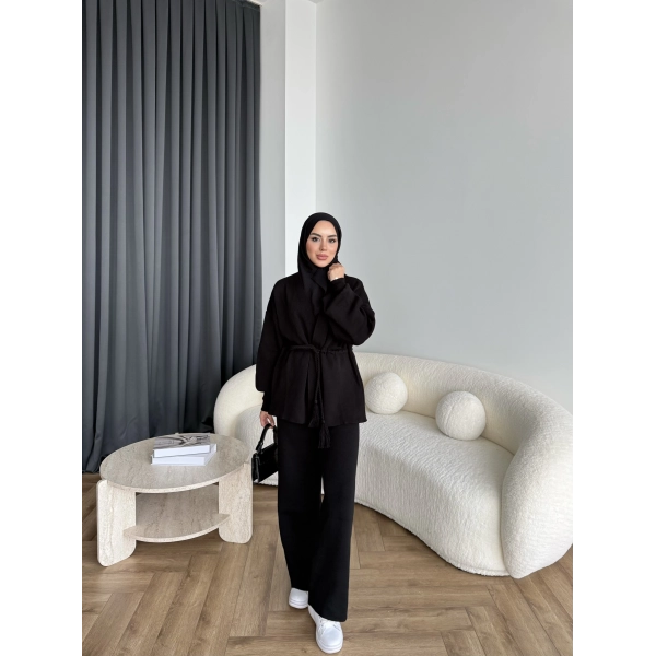 Sursula Ön Bağlamalı Triko Takım - Siyah