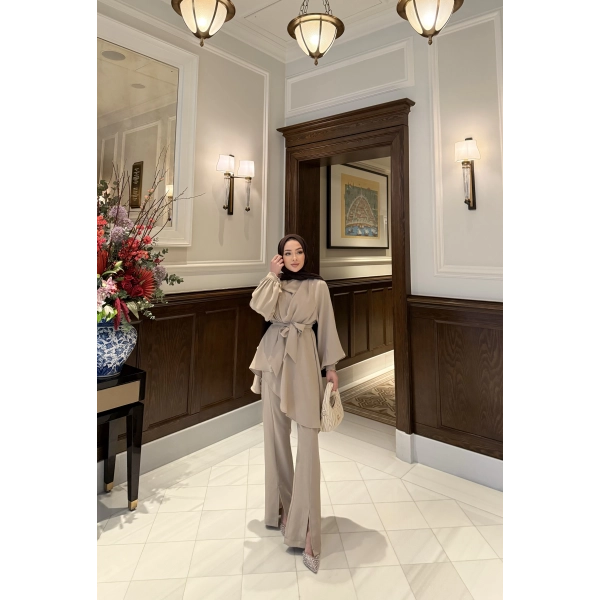 Werner Takım - Bej - ÖN SİPARİŞ 15 GÜN İÇİNDE GELİCEKTİR