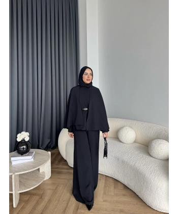 Qu - Polama Pelerinli Takım - Siyah