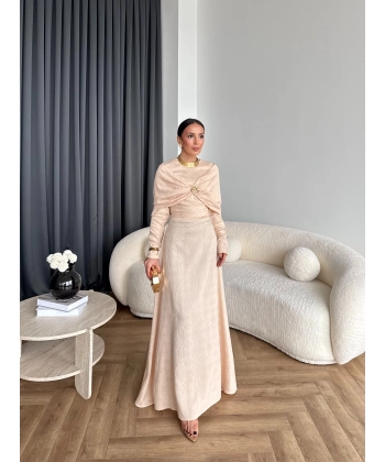 Fuş - Orchid Şal Detaylı Broşlu Elbise - Krem