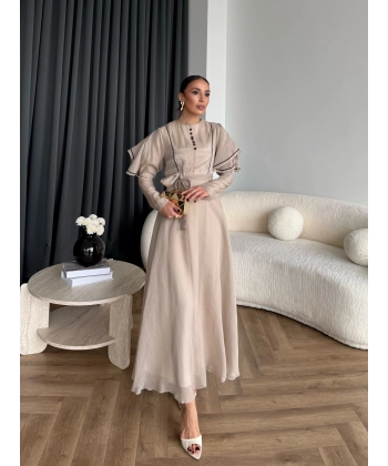 Fuş - Chic Nakış Detay Parlak Tensel Elbise - Bej