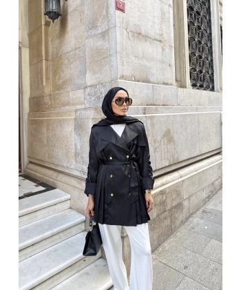 Kolları Büzgülü Sırtı Piliseli Saten Ceket - Siyah