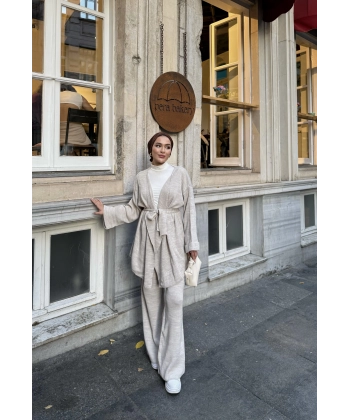 Kuşaklı Triko Takım - Bej