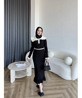 Lizge Yaka Detaylı Triko Elbise - Siyah