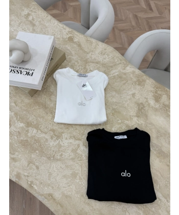 Muadil Ön Yazılı A Parmak Geçmeli Body - Siyah