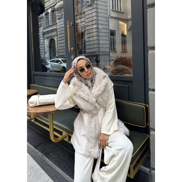 Baslin Kürk Yelek - Bej