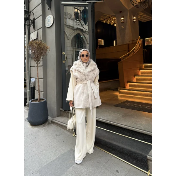 Baslin Kürk Yelek - Bej