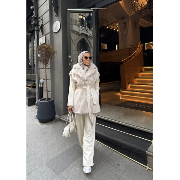 Baslin Kürk Yelek - Bej