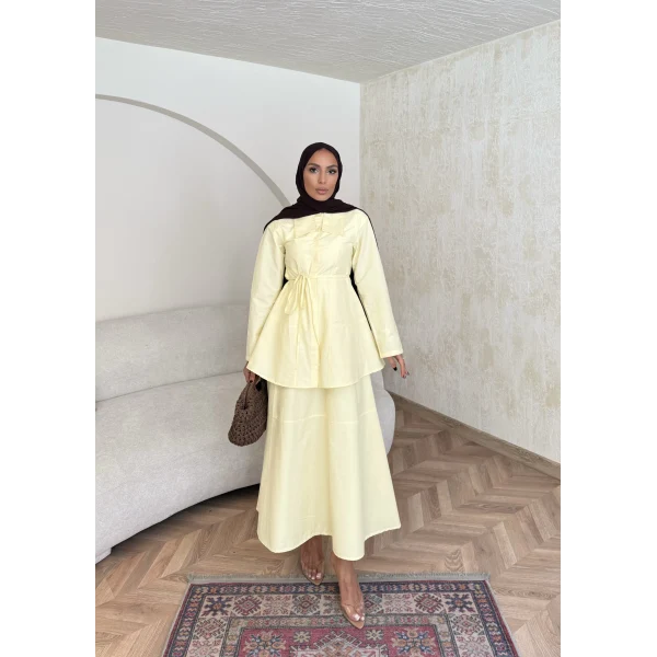 Belden Oturtmalı Etekli Takım - Sarı