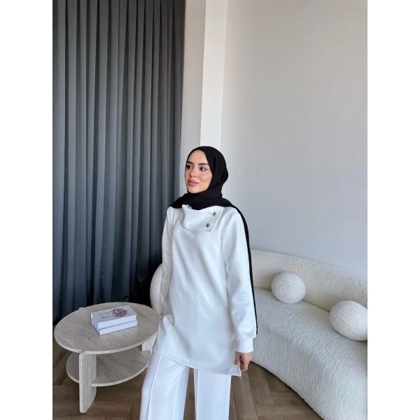 Btç-Freyi Gold Düğme Detay Scuba Takım - Beyaz