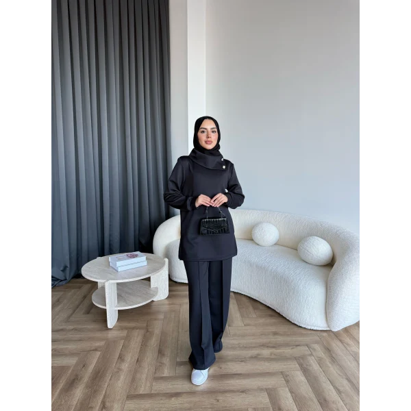 Btç-Freyi Gold Düğme Detay Scuba Takım - Siyah