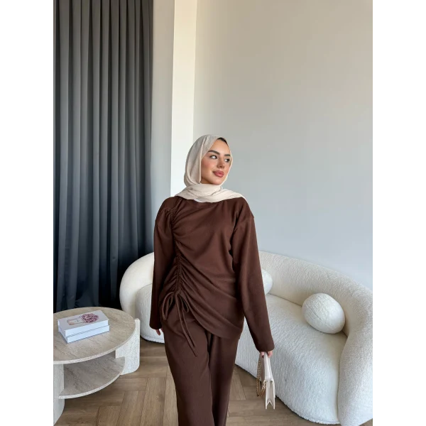 Btç-Özdet Yan Büzgülü Takım - Kahve