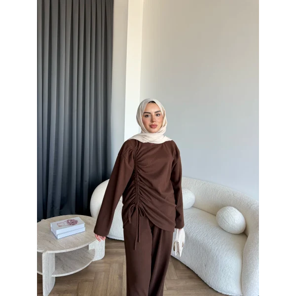 Btç-Özdet Yan Büzgülü Takım - Kahve