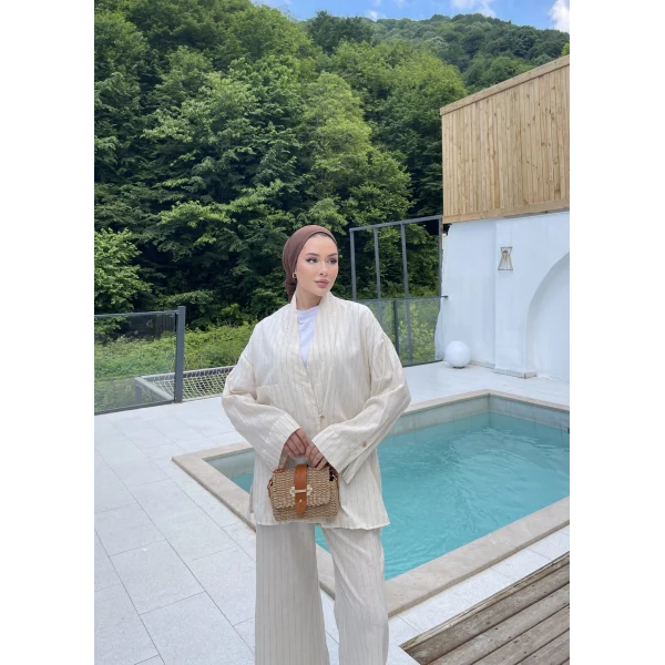 Çizgili Keten Takım - Bej