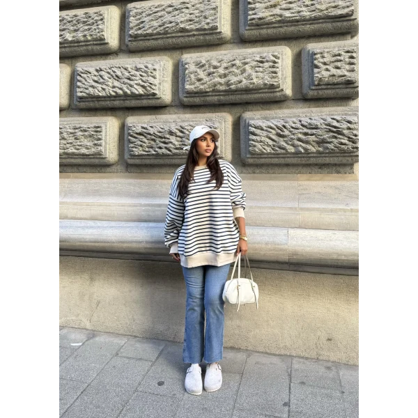 Çizgili Sweatshırt - Beyaz-Lacivert