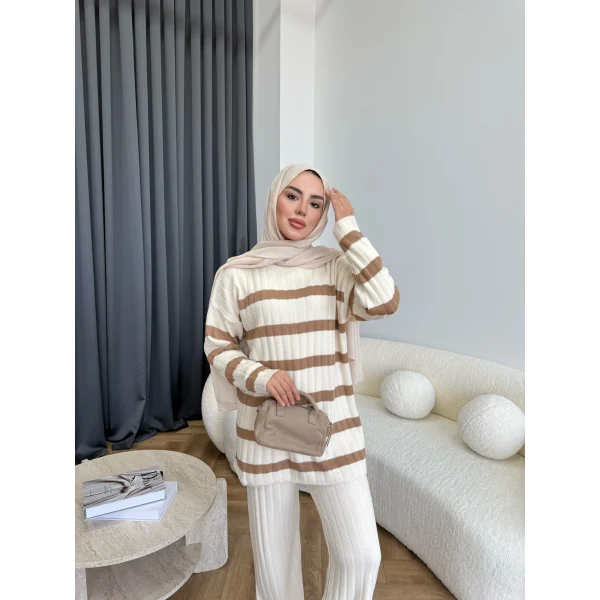 Çizgili Triko Takım - Bej