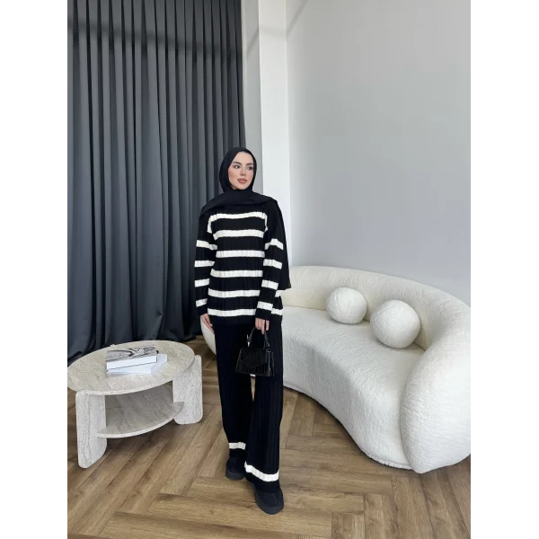 Çizgili Triko Takım - Siyah