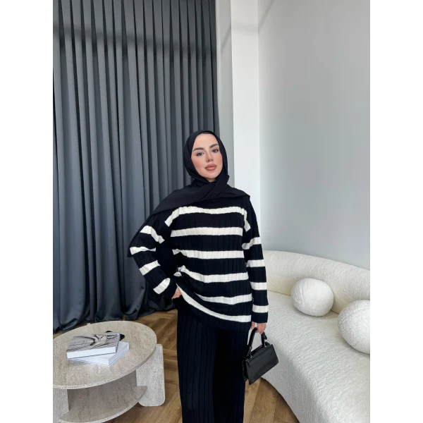 Çizgili Triko Takım - Siyah