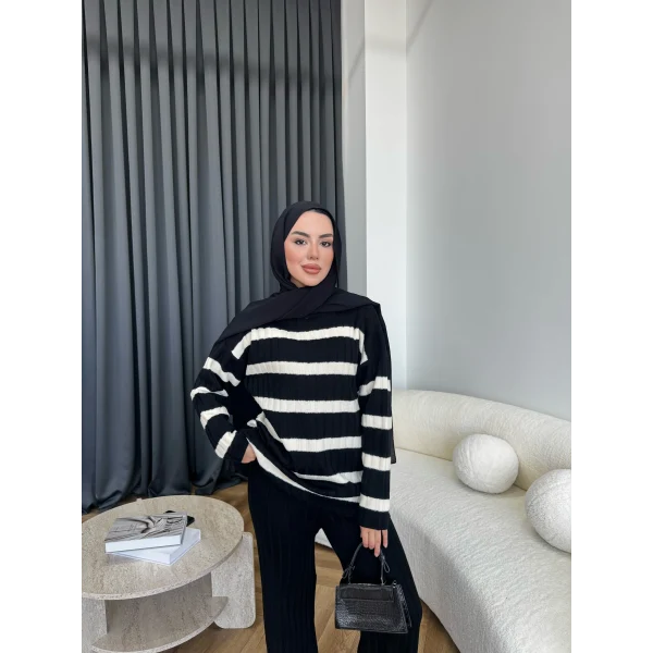 Çizgili Triko Takım - Siyah