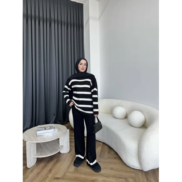 Çizgili Triko Takım - Siyah