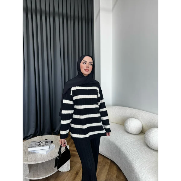 Çizgili Triko Takım - Siyah