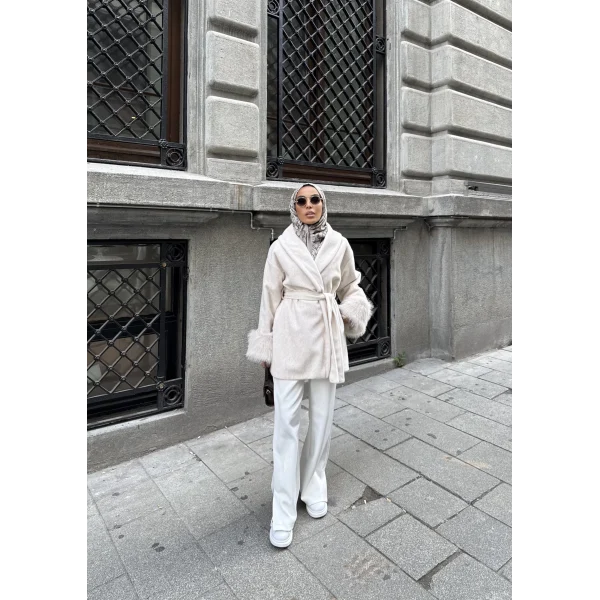 Dinas Kürk Detaylı Kaşe Mont - Bej