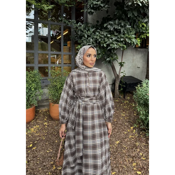 Doria Kareli Elbise - Kahve - ÖN SİPARİŞ