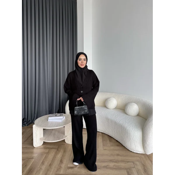 Elenor Düğmeli Triko Takım - Siyah