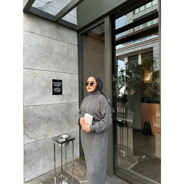 Fermuar Detaylı Triko Elbise - Gri