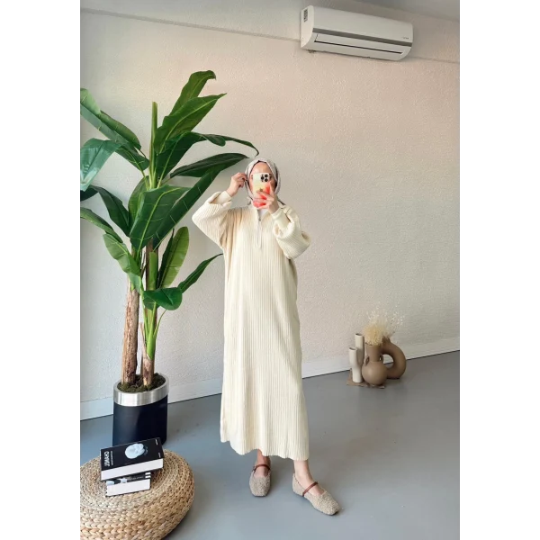 Fermuar Detaylı Triko Elbise - Krem